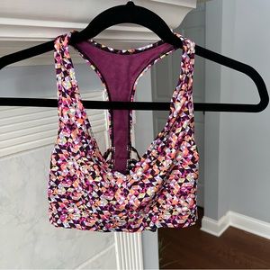 Victoria's Secret strappy sports bra workout top tank top‎ shirt geometric